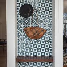 Mosaic Tiles Foyer Design Ideas