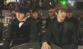 Enter Talk Two Idols Before And After Fighting Feat Kim Myungsoo Lee Sungyeol Pann좋아 Myungsoo Talk Show Concert