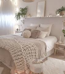 Quirky Bedroom Decor Bedroom Decor Ideas Kmart Bedroom With Green Decor 1920 Bedroomdecor Officedecor In 2020 Aesthetic Room Decor Bedroom Decor Aesthetic Bedroom