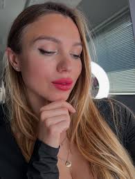 ANNA FORS MAQUILLAGE PERMANENT FRANCE को Instagram video • Aug 3, 2025 at  2:28 AM