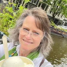 Teaching music to low-income students challenges