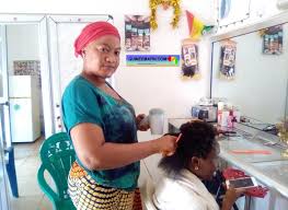] bonjour, j'aimerai ouvrir un salon de coiffure mais sans y travailler en être simplement la gérante et propriétaire car je n'ai pas de bp, je voudrais en j'ai entendu dire qu'il était possible d'en être la propriétaire mais pas la gérante. Fete De Fin De Ramadan La Galere Des Gerants Des Salons De Coiffure De Conakry Guinee Matin Les Nouvelles De La Guinee Profondeguinee Matin Les Nouvelles De La Guinee Profonde