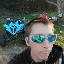 What are some playlists with low bass songs