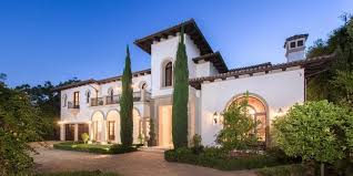 At the heart of this spanish style house plan is the 1,061 square foot courtyard with a fountain open to the sky. Southern California S Stunning Spanish Style Homes The Agency