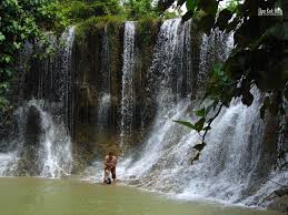 Air terjun grenjengan dowo, unik airnya mengalir lewat sisi tebing yang. Air Terjun Kedung Grenjeng Rembang Jawa Tengah Jarang Dolan