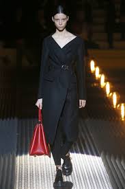 2019 New York Fashion Week Milan Fashion Week 2019 Versace Versace Versace Plus More Best Looks From Milan Fashion New York Fashion Week Milan Fashion Week