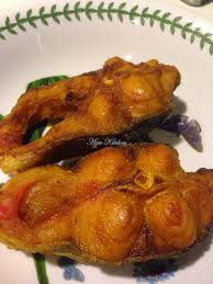 Ikan belanak sedang besar x belah 2 jgn sampai putus•bumbu halus•bawang merah•bawang putih. Ikan Patin Buah Goreng Pun Soodaap Azie Kitchen