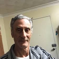 Warren Hubbard (@WarrenHubbard7)