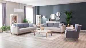 Yeni modelimiz son zamanlarda trend olan siyah metal ayaklı yapısı, sırt kısmında ve kol yanında bulunan çizgisel kapitone desenleri ile. Yeni Sezon Bellona Koltuk Takimlari 2019 Dekorblog