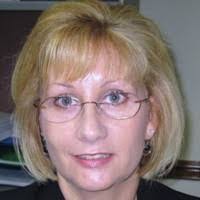 Elaine Ostrowski's Instagram, Twitter & Facebook