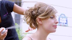 Voir plus d'idées sur le thème cheveux, coiffure mariage, coiffure et beauté. Comment Faire Un Chignon Flou Facile Tuto Coiffure Video