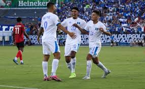 El encuentro se disputa hoy, miércoles 5 de mayo, desde la 8 pm de centroamérica (9 pm de panamá) en el domo polideportivo de la cda ubicado en ciudad de guatemala. P R2ofzaatjmym