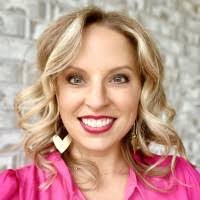 Laci Bates's Instagram, Twitter & Facebook