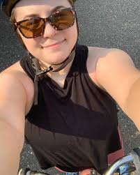 Summer movement moments🌞 favorite memory: dancing to HOT TO GO in the pool  for aqua zumba 🪩 & 🌊swimming in the lake with @gigglingowl favorite  class: deep water aerobics💪💦 most looking forward