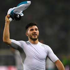 Kolasinac on the ball always gives me anxiety kolasinac move to germany likely after being left out of arsenal's squad. Details Of Sead Kolasinac S Arsenal Contract Revealed As Schalke Star Agrees To Join The Gunners Football London