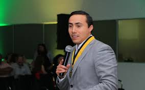 Facebook gives people the power. La Lavada De Cara De Richard Aguilar La Silla Vacia