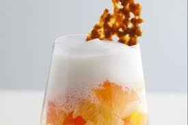 Decouvrez Cette Recette De Nage D Agrumes Emulsion De Champagne Tuile Geante Aux Amandes Exp Gastronomie Moleculaire Recette Dessert Noel Recettes De Cuisine