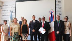 Maybe you would like to learn more about one of these? Coloquio Regional America Del Sur Sobre Los Equipamientos Meteorologicos Ambassade De France En Argentine Embajada De Francia En Argentina