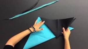 Vous voulez créer une décoration de table unique et originale? Pliage De Serviette En Papier 2 Couleurs Youtube Pliage Serviette Papier Pliage Serviette Serviette Papier