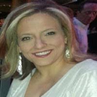 Denise Trainer's Instagram, Twitter & Facebook