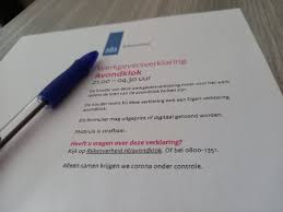 Politiek , militair een verbod om zich op straat te begeven na een zekere tijd voorbeeld: De Avondklok Gaat Vandaag In Alle Regels Op Een Rij Leusder Krant Nieuws Uit De Regio Leusden