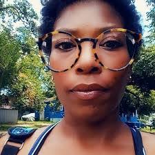 Karlee Parker's Instagram, Twitter & Facebook