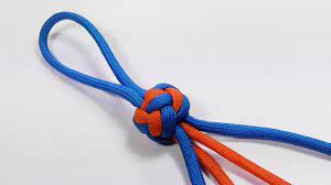 Maybe you would like to learn more about one of these? Paracord Tutorial Double Diamond Knot With Four Strands Out Youtube
