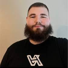 Alex Gann's Instagram, Twitter & Facebook