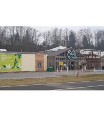 Gamm vert (pour grande armée maillot malakoff en raison de la localisation de son siège social parisien à sa création) est une enseigne de jardinerie, créée en 1977, spécialisée dans le libre service agricole, l'animalerie, la décoration et les produits du terroir. Jardinerie Gamm Vert De Le Pont De Beauvoisin