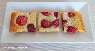 Brownies Chocolat Blanc Et Fraises White Chocolate Brownies With Strawberries Chocolat Blanc Fraise Au Chocolat Brownie Chocolat