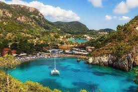 Situated in an amphitheatric location they offer swimming pools & amazing sea view. Circuit Grece Corfou Echappee Ionienne Depuis Le Club Heliades Apollo Palace