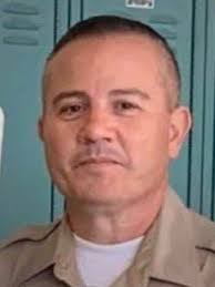 Los Angeles deputy shot in the head while waiting for fast food order dies