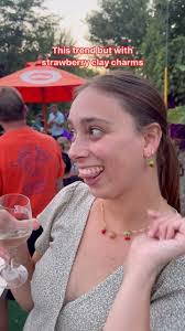 Allison Clay's Instagram, Twitter & Facebook