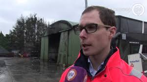Er zijn geen slachtoffers, aldus de veiligheidsregio. Loods Met Verfartikelen Zorgt Voor Grote Brand In Vuren Youtube