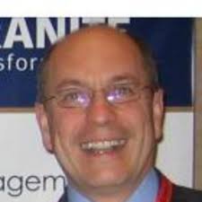 Has a new profile image. Frank Costa Senior Vp Clg Financial Xing