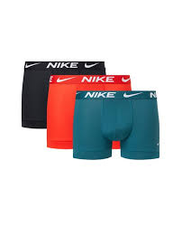 Crafted in a classic fit, these pairs feature flat lock seams, a stretch fit, reinforced pouch and an elasticated waistband with branding.size selection. Ropa Interior De Hombre Moda 1 595