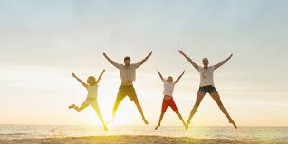 Résultat de recherche d'images pour "US happy family"