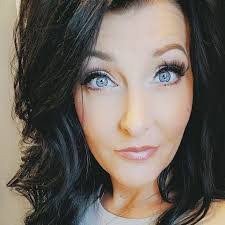 Brenda Michelson's Instagram, Twitter & Facebook