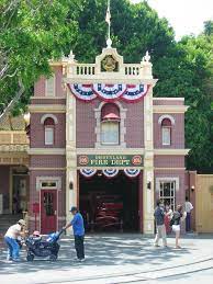 Exterior Of Walt Disney S Private Apartment Located Just Above The Fire Station In Town Square Disneyland Disneyland Resort California Disneyland Main Street