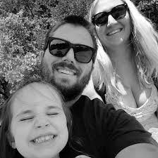 Rachel Ribeiro's Instagram, Twitter & Facebook