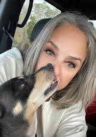 Bridgett Henderson's Instagram, Twitter & Facebook