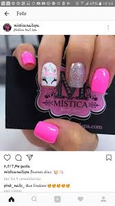 Las uñas para niñas con estilos de animales son muy usadas , a las niñas les encantan los perros , los gatos , unicornios , cebras hay muchos y cada una tiene su propio gusto , este diseño como puedes ver esta sobre unas uñas acrilicas tiene unas patitas de perro que puedes hacer con un picen de punta redonda. Pin De Yali Flores En Nailsart Manicura Para Unas Cortas Manicura De Unas Unas Decoradas Ninas
