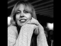 Haley Simons's Instagram, Twitter & Facebook