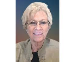 Clara Suggs's Instagram, Twitter & Facebook