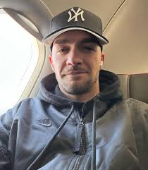 A lot to be grateful for @ 34 🪩 . . . I love my family. I love my friends.  I miss the departed that will never to be forgotten. Grateful for