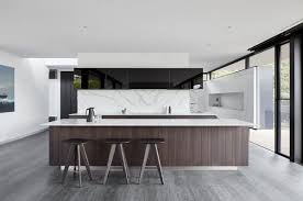 Hartnett cabinets have been building custom kitchens, bathrooms and laundries for over 25 years, offering custom design to the new home builder, renovator and those in the building industry. Best 60 Modern Kitchen Marble Backsplashes Design Photos And Ideas Dwell