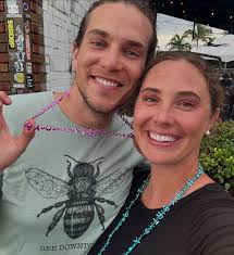 Last trip to Tampa Bay before the bebé heads our way. ☀️🌊