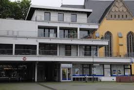 1 bis 25 von 32 adressen zu deutsche bank in köln mit telefonnummer, öffnungszeiten und bewertung gefunden. Koln Porz Abbruch Dechant Scheben Haus Grosse Entlastung Fur Die Porzer Innenstadt Kolner Stadt Anzeiger