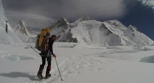 Alex txikon, denis urubko y adam bielecki completan la 1ª fase de la. L Estate Senza Sosta Di Denis Urubko Del Team Kayland Outdoor Magazine