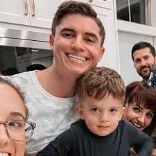 Maci Broussard's Instagram, Twitter & Facebook